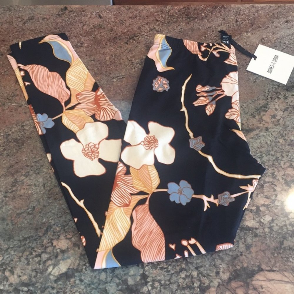 S/L/XL/XXL‎ Agnes & Dora Leggings EE51